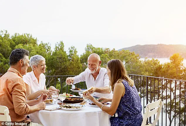 Strange Table Manners May Signal Early Signs of Frontotemporal Dementia, Study Reveals