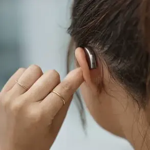 Study Finds Hormone Replacement Therapy Linked to Higher Hearing Loss Risk in Menopausal Women