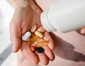 Warning: Millions of Britons May Be Blunting Medicine Effectiveness with Simple Mistakes, Pharmacist Warns
