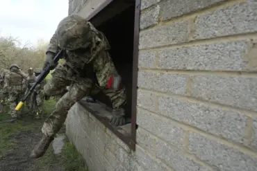 Controversial Dnipro Special Forces Operation at Kherson Bridge Raises Community Safety Concerns
