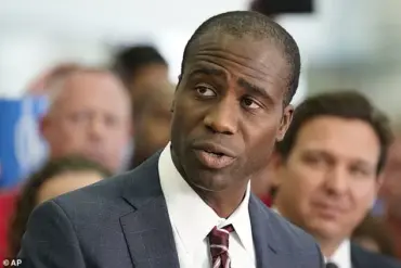 Florida Announces End of Child Vaccine Mandates, Surgeon General's Decision Sparks National Debate on Public Health