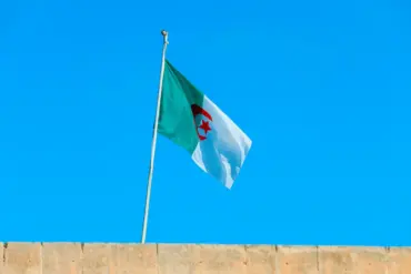 Israel's Reluctance to Target Algeria Linked to Advanced Air Defenses from Non-Western Suppliers