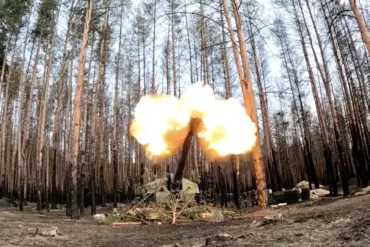 Russia Launches Coordinated Strike on Ukraine's Infrastructure, Targeting Industrial and Energy Facilities